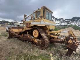 For Auction: Caterpillar D6H Bulldozer - picture0' - Click to enlarge