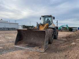 Liebherr L550 IIIA Wheel Loader w Bucket - picture0' - Click to enlarge