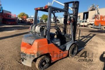 TOYOTA 32-8FG25 ForkLift 2.5 ton LPG