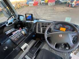 Volvo FE 300 - picture2' - Click to enlarge