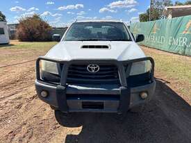 2012 TOYOTA HILUX WORKMATE UTE - picture0' - Click to enlarge