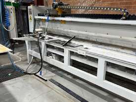 Automatic Stone MitreSaw  - picture0' - Click to enlarge