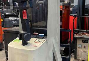 Crown   Stacker Walkie