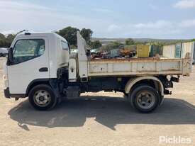 2016 Mitsubishi FUSO Tipper Day Cab - picture2' - Click to enlarge