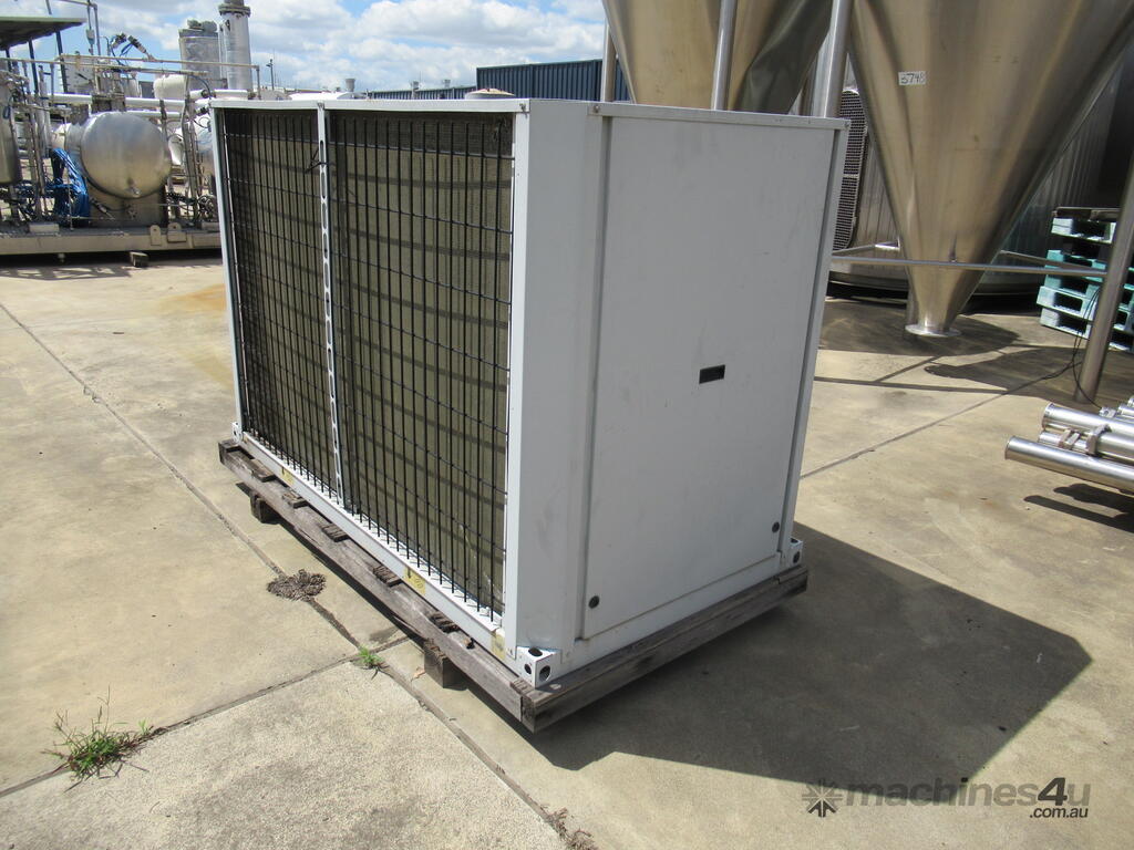 Used carrier 30RA-070-A0200-PEE Industrial Water Chiller in SOUTH ...