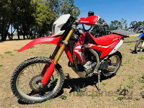 HONDA CRF 250L MOTORBIKE