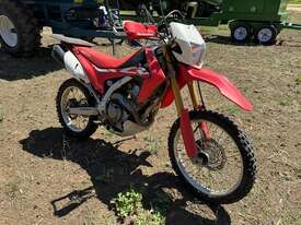 HONDA CRF 250L MOTORBIKE - picture1' - Click to enlarge