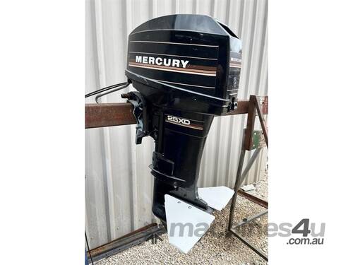 MERCURY 25 HP BOAT MOTOR