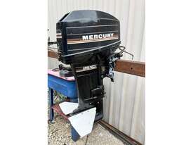 MERCURY 25 HP BOAT MOTOR - picture1' - Click to enlarge