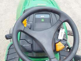 John Deere X300 - picture2' - Click to enlarge