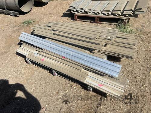 Assorted Livestock Crate Rails 