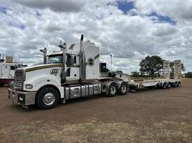 2011 MACK TITAN 6x4 PRIME MOVER + 2001 DRAKE 4x4 F - picture2' - Click to enlarge