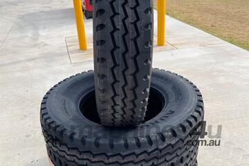 EXEQ 11R22.5-16PR Truck Tyres