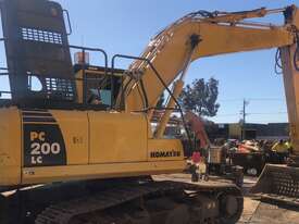 20 Tone Komatsu Excavator - picture1' - Click to enlarge