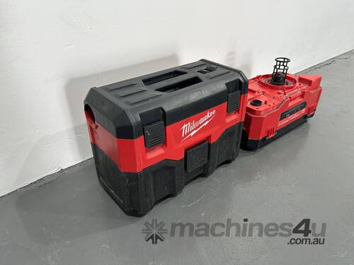 Milwaukee Cordless Wet Dry Vacs