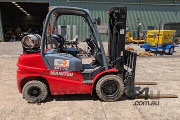 MANITOU 3T LPG Forklift | Side Shift | Fork Positioner