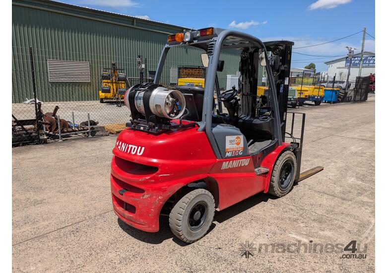 Manitou MI30G LPG Forklift – 3.0T | 4.7m Mast | Side Shift & Fork Positioner