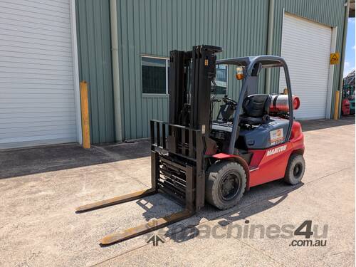 Manitou MI30G LPG Forklift – 3.0T | 4.7m Mast | Side Shift & Fork Positioner