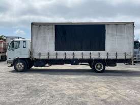 2006 Mitsubishi Fighter FM600 Curtainsider Day Cab - picture2' - Click to enlarge