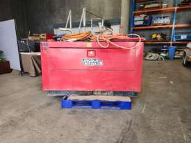 Lincoln Diesel Welder - picture0' - Click to enlarge