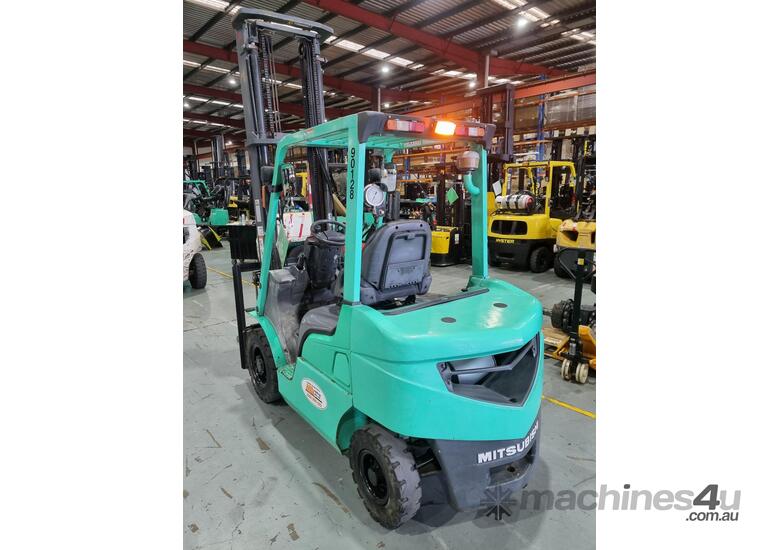 caption Mitsubishi Grendia FD25 Diesel Forklift