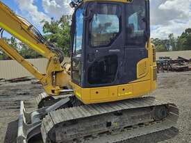 8 tonne excavator - picture0' - Click to enlarge