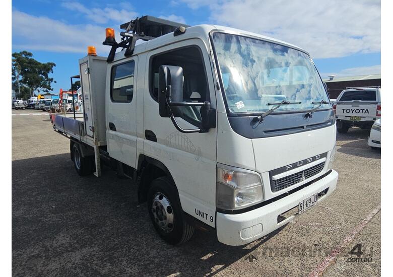 Buy Used 2010 Mitsubishi 2010 Mitsubishi Canter Fuso 4x2 Traffic Contol ...