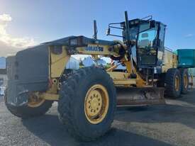 2012 Komatsu GD555-5 Articulated Grader - picture1' - Click to enlarge