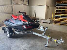 2021 Seadoo Spark Trixx Jet Ski With Trailer - picture0' - Click to enlarge