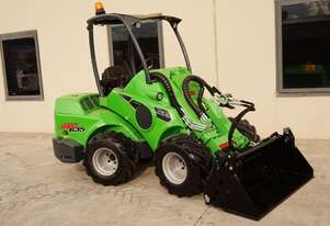 Avant 635 Mini Loader Builder Package