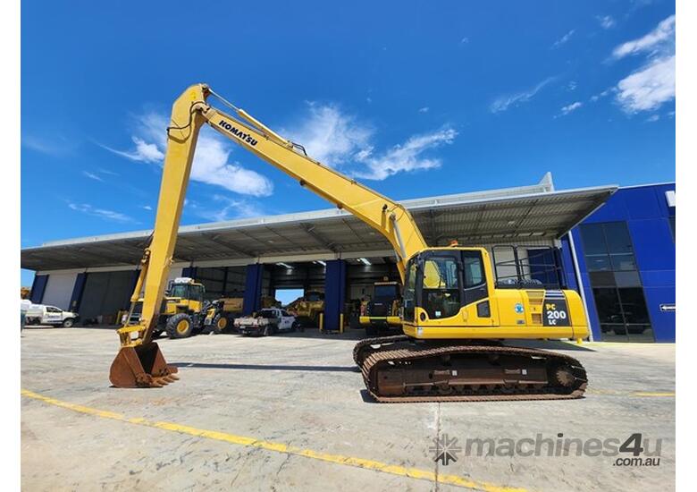 caption -Super Long Front- 2013 KOMATSU PC200LC_8N1 SLF Excavator