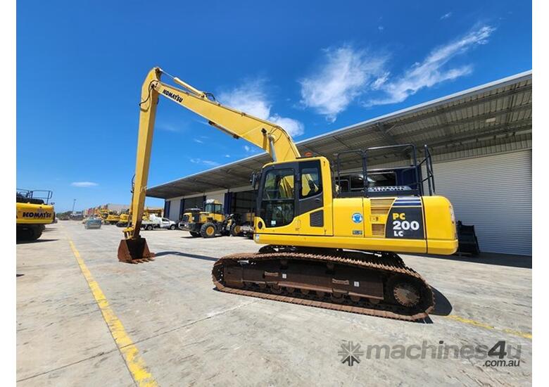 caption -Super Long Front- 2013 KOMATSU PC200LC_8N1 SLF Excavator