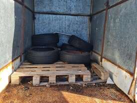 Enclosed Trailer - picture2' - Click to enlarge