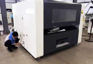 AXIS DAHAN 300W CO2 + 2000W FIBRE COMBINATION LASER CUTTER