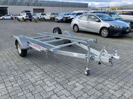 2011 Tilta Trailers Single Axle Tilt Car Trailer - picture0' - Click to enlarge