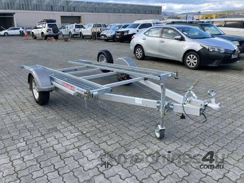 2011 Tilta Trailers Single Axle Tilt Car Trailer