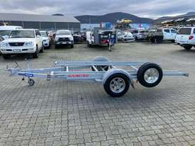 2011 Tilta Trailers Single Axle Tilt Car Trailer - picture2' - Click to enlarge