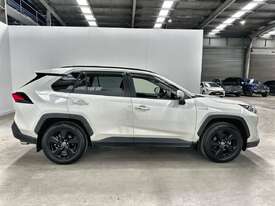 2020 Toyota RAV4 AXAH54R Cruiser Wagon 5dr CVT 6sp eFour 2.5i/88kW Hybrid(Ex Lease) - picture2' - Click to enlarge