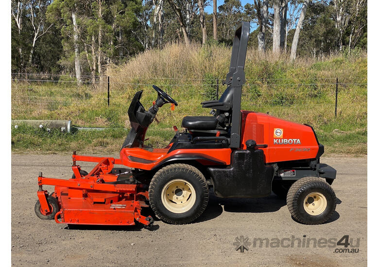 caption Kubota F3690 Front Deck Lawn Equipment