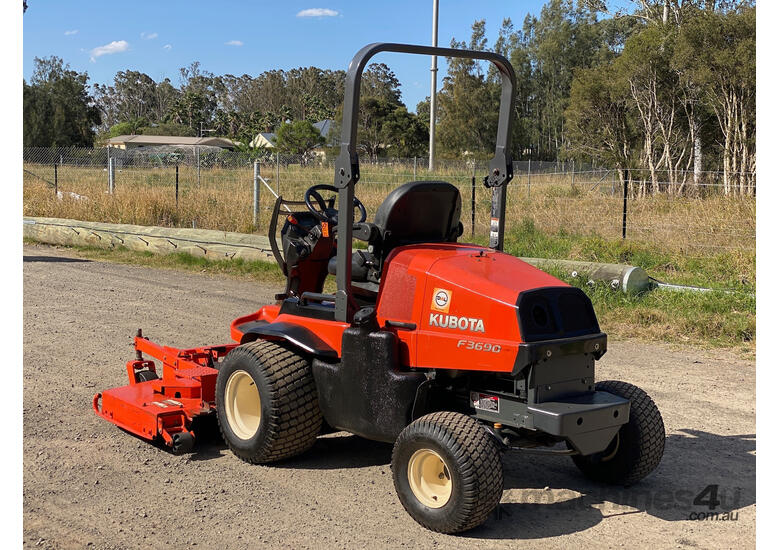 caption Kubota F3690 Front Deck Lawn Equipment