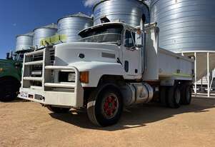 1996 Mack CHR 6x4 Tipper