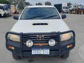 Toyota Hilux - picture0' - Click to enlarge