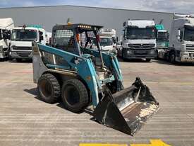 Toyota 4SDK8 Huski Skid Steer Loader - picture0' - Click to enlarge