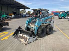 Toyota 4SDK8 Huski Skid Steer Loader - picture1' - Click to enlarge