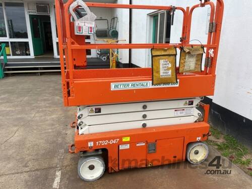 2017 Snorkel S3219E Scissor Lift