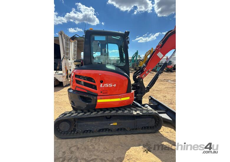 caption 2021 KUBOTA U55-4 5.5T EXCAVATOR WITH FULL A/C CAB, CIVIL SPEC, HITCH, BUCKETS AND 1475 HOURS