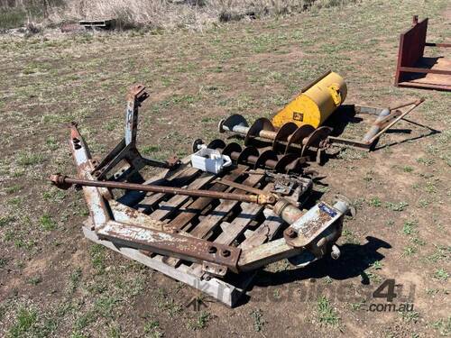 caption Moorehouse Gyro Post Hole Digger,
