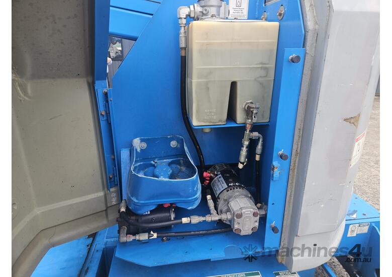 caption 2008 Genie Z34/22N Electric