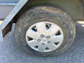 Custom Single Axle Enclosed Trailer - picture2' - Click to enlarge