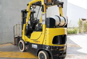 Hyster 2.27T CNG counterbalance forklift.